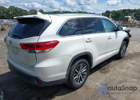 2018 Toyota Highlander Xle из США, поврежденный, VIN 5TDKZRFH6JS541567